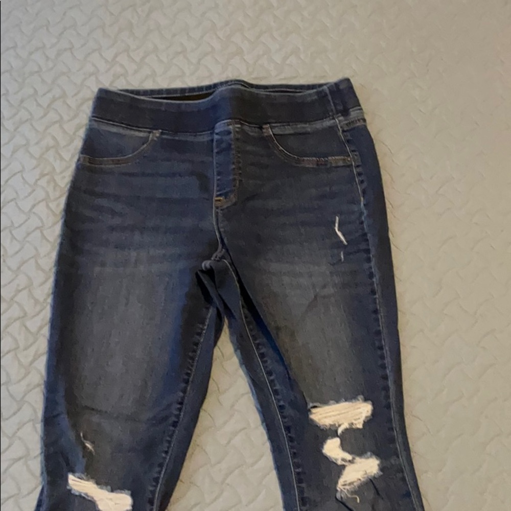 Pull on Old Navy skinny jeans